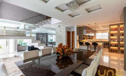 CASA EM CONDOMÍNIO COM 4 QUARTOS - ÁREA TOTAL 381,00m² -  ECOV