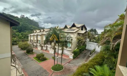 Casa em condomínio fechado com 4 quartos à venda na Avenida Senador José Ermírio de Moraes, Tremembé, São Paulo por R$ 1.700.000