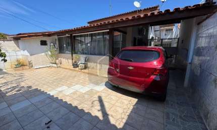 Casa com 6 quartos para alugar na Praia das Palmeiras, Caraguatatuba 