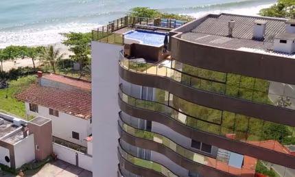 Duplex para venda 301 metros quadrados Piscina aquecida - Armação - Penha - SC
