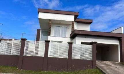 Sobrado a venda com 220 m² com 3 quartos sendo duas Suítes - Progresso - São Bento do Sul - SC