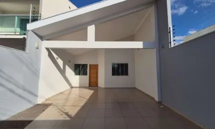 Casa Térrea à Venda no Jardim Real – Maringá | 3 Quartos, Suíte, 112m²