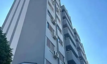 Apartamento à Venda no R. Paulina Borghese com 3 Quartos na Zona 7 em Maringá
