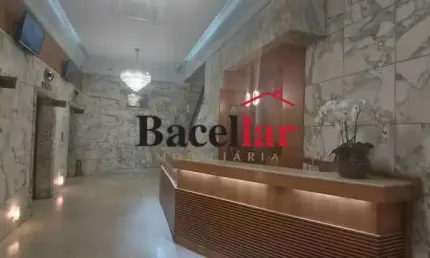 Sala comercial com 1 sala para alugar na Avenida Rio Branco, 151, Centro, Rio de Janeiro, 34 m2 por R$ 650