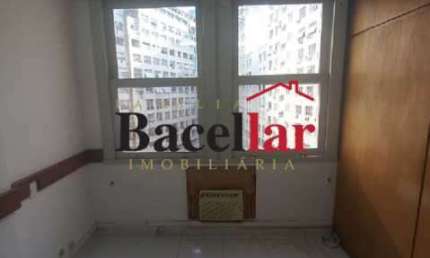 Sala comercial com 1 sala à venda na Avenida Presidente Antônio Carlos, Centro, Rio de Janeiro, 95 m2 por R$ 180.000