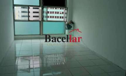 Sala comercial com 1 sala para alugar na Avenida Rio Branco, Centro, Rio de Janeiro, 33 m2 por R$ 550