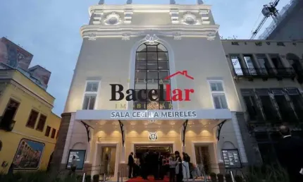 Sala comercial com 2 salas para alugar na Rua Teixeira de Freitas, 31, Centro, Rio de Janeiro, 1160 m2 por R$ 40.600