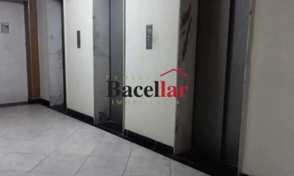 Sala comercial para alugar na Avenida Presidente Vargas, Centro, Rio de Janeiro, 25 m2 por R$ 450