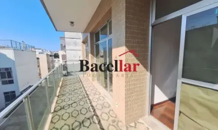 Apartamento com 3 quartos à venda na Rua dos Araujos, Tijuca, Rio de Janeiro, 110 m2 por R$ 480.000