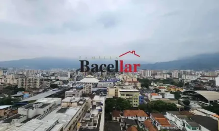 Apartamento com 2 quartos à venda na Rua Senador Nabuco, Vila Isabel, Rio de Janeiro, 75 m2 por R$ 274.999