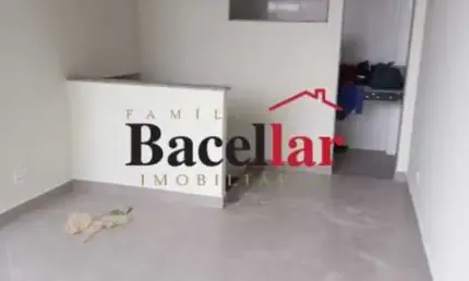 Sala comercial com 1 sala para alugar na Rua Canitar, Inhaúma, Rio de Janeiro, 40 m2 por R$ 1.300