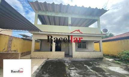 Casa em condomínio fechado com 2 quartos à venda na Rua Marília, Jardim Leal, Duque de Caxias, 200 m2 por R$ 570.000