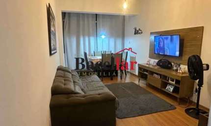 Apartamento com 2 quartos à venda na Rua Gurindiba, Tijuca, Rio de Janeiro, 83 m2 por R$ 300.000
