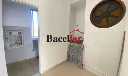 Kitnet / Stúdio para alugar na Rua Mariz e Barros, Tijuca, Rio de Janeiro, 25 m2 por R$ 1.200