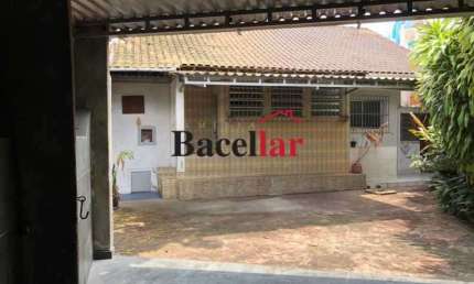 Casa comercial para alugar na Rua Felipe Camarão, Vila Isabel, Rio de Janeiro, 268 m2 por R$ 15.000