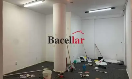 Casa comercial com 1 sala para alugar na Praça da Bandeira, Praça da Bandeira, Rio de Janeiro, 35 m2 por R$ 1.000