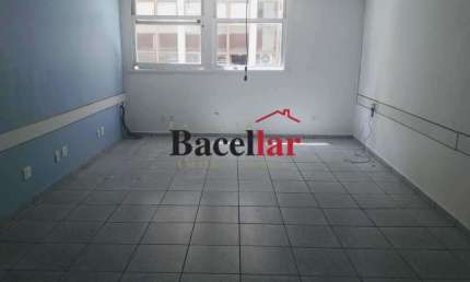 Sala comercial com 10 salas para alugar na Rua Buenos Aires, Centro, Rio de Janeiro, 507 m2 por R$ 8.000
