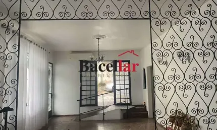 Casa com 3 quartos à venda na Rua dos Araujos, Tijuca, Rio de Janeiro, 200 m2 por R$ 1.300.000