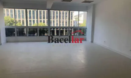 Sala comercial com 10 salas para alugar na Avenida Presidente Vargas, Centro, Rio de Janeiro, 25 m2 por R$ 620