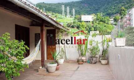 Cobertura com 4 quartos à venda na Rua Medeiros Pássaro, Tijuca, Rio de Janeiro, 197 m2 por R$ 690.000