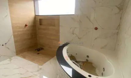 Sobrado com 3 dormitórios à venda, 175 m² por R$ 1.299.000,00 - Iguaçu - Araucária/PR