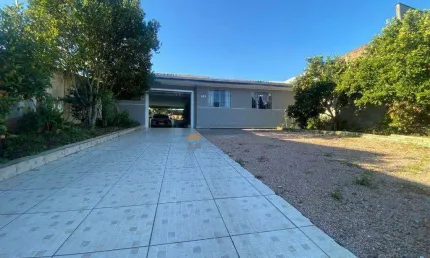 Casa com 2 dormitórios à venda, 130 m² por R$ 650.000,00 - Costeira - Araucária/PR