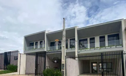 Sobrado com 3 dormitórios à venda, 175 m² por R$ 1.300.000,00 - Iguaçu - Araucária/PR