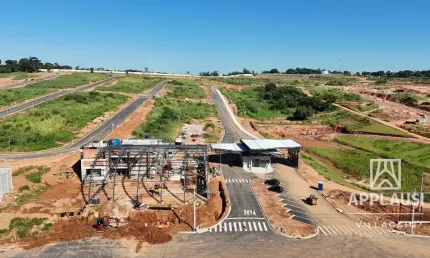 LOTES/TERRENOS a partir de 250m² | Clube completo e Lago | Facilitado | Ótima localização