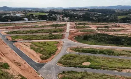 Lotes/terrenos a partir de 250m² | clube completo e lago | facilitado | ótima localização