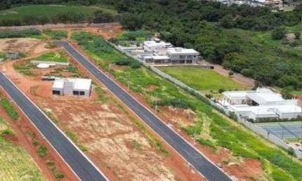 Lindo Lugar | LOTES altos e planos a partir de 360m² em ATIBAIA com Clube completo