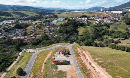 Oportunidade em EXTREMA| Lotes Residenciais e Comerciais a partir de 250m² | Lagos e Lazer