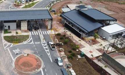 Lagos e Lazer completo| Lotes a partir de 420m² em Jundiaí |Pagamento Facilitado | Ótimo Local