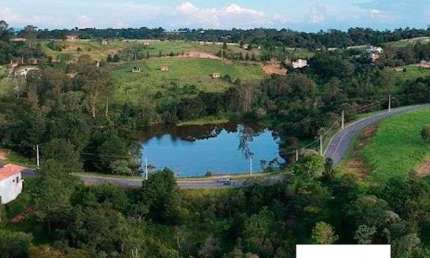 Condomínio Fechado em JUNDIAÍ com Clube completo e Lagos | LOTES a partir de 1000m²