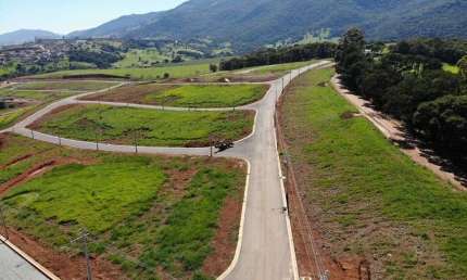 LOTES COMERCIAIS a partir de 250m² em EXTREMA| Área de Lazer e Lagos| Pagamento Facilitado