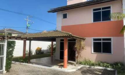 Casa para locação no Miragem, Vilas do Atlantico, Buraquinho, 4/4, com energia solar.