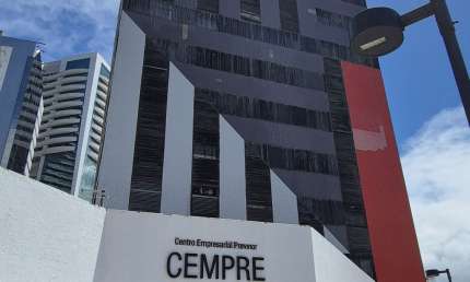 Excelente oportunidade de investimento: Sala comercial à venda em Salvador-BA, no bairro Caminho das Árvores