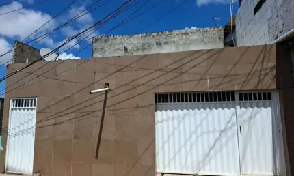 Casa para venda em simões filho, pitanguinha, 2 dormitórios, 2 banheiros, 1 vaga