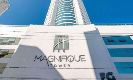 Aluguel Anual; Apartamento Alto Padrão Quadra mar, Mobiliado com 3 suítes em Balneário Camboriú.