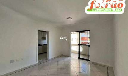 Aluguel Anual: Apartamento diferenciado 2 quartos sendo 1 suíte a poucos metros da praia em Balneário Camboriú