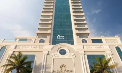 Locação Anual: Sala comercial com 163m na quadra do mar em Balneário Camboriú.