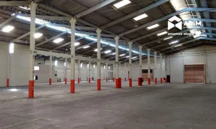 Aluguel anual: galpão de 4.400 m² para aluguel anual no porto de itajaí - sc