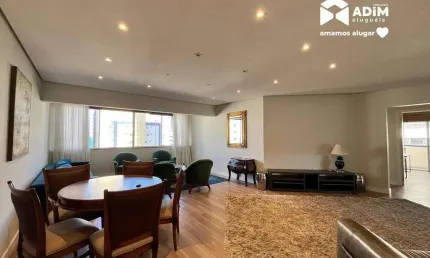 Aluguel anual: apartamento amplo 3 quartos a poucos metros do mar em balneário camboriú