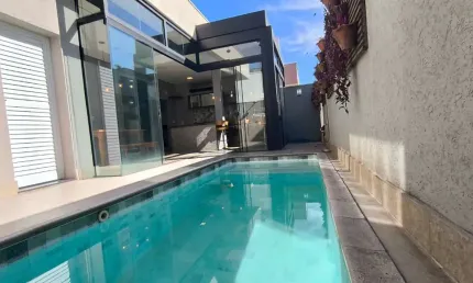 Casa no condomínio Villa Romana II para venda com 3 quartos, sendo 3 suítes, 155m²