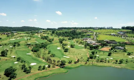 Venda Maravilhoso terreno em frente ao campo de golfe  ( com título de praia) no Melhor condomínio do Brasil - FAZENDA DA GRAMA / PRAIA DA GRAMA