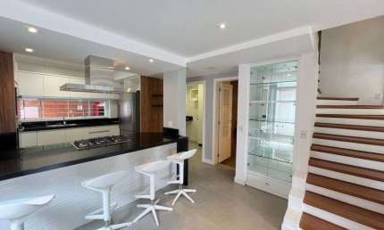 Casa com 3 quartos para alugar na Estrada Caminho dos Açores, 830, Santo Antônio de Lisboa, Florianópolis