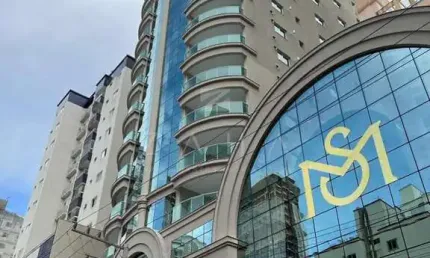 Apartamento com 3 quartos à venda na Rua 302, 258, Meia Praia, Itapema