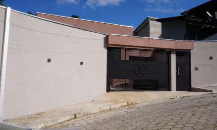 Linda Casa Térrea NOVA com 03 dormitórios (1st.) à venda, 150 m² por R$ 890.000 - Jardim Rodolfo - São José dos Campos/SP
