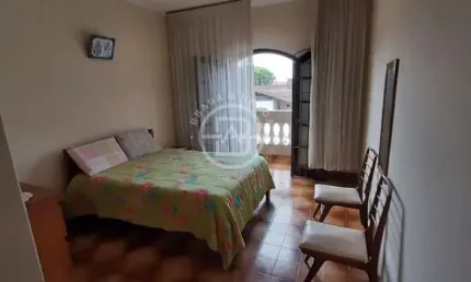 Sobrado para Venda em Praia Grande, Real, 4 dormitórios, 1 suíte, 2 banheiros, 2 vagas