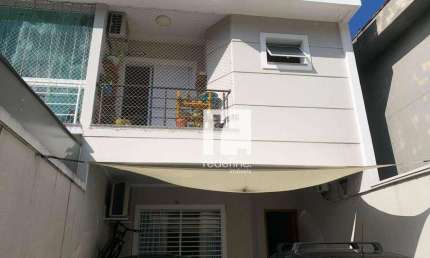 Sobrado à venda no Ipiranga de 150m² com 03 Suítes, energia solar e localização privilegiada por R$ 958.000,00