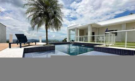 Casa com 3 quartos à venda, 276 m² por R$ 1.500.000 - Parque Jardim da Serra - Juiz de Fora/MG